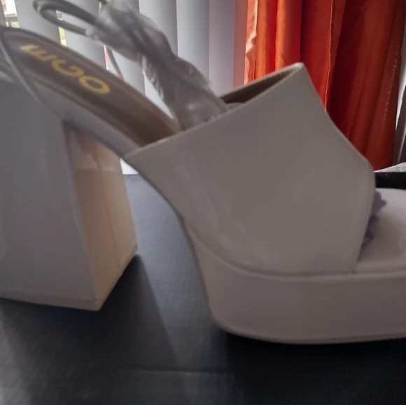 Shoes - Picture 1 of 1